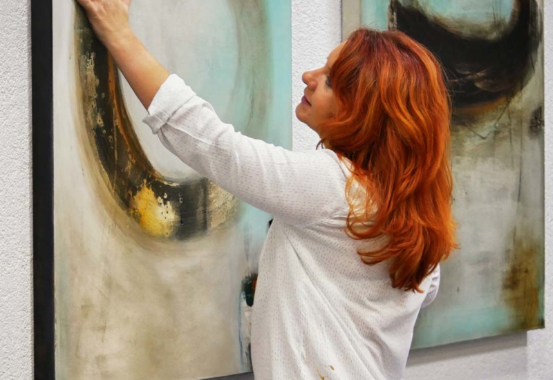 Renata letzter Blick auf die Bilder Renata letzter Blick auf die Bilder